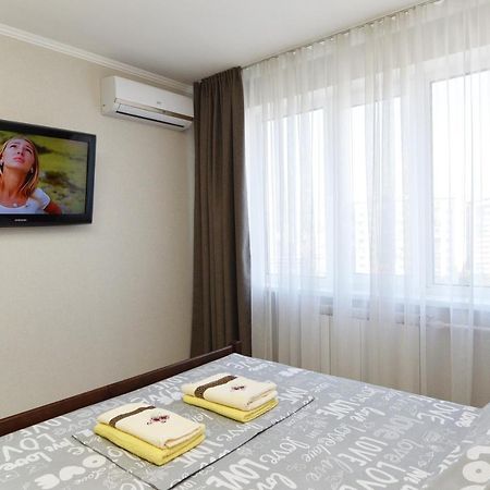 Apartament On Vasylia Lypkivskoho 24 Kiev Bagian luar foto