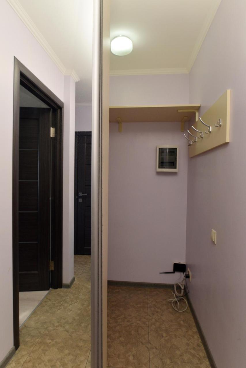 Apartament On Vasylia Lypkivskoho 24 Kiev Bagian luar foto