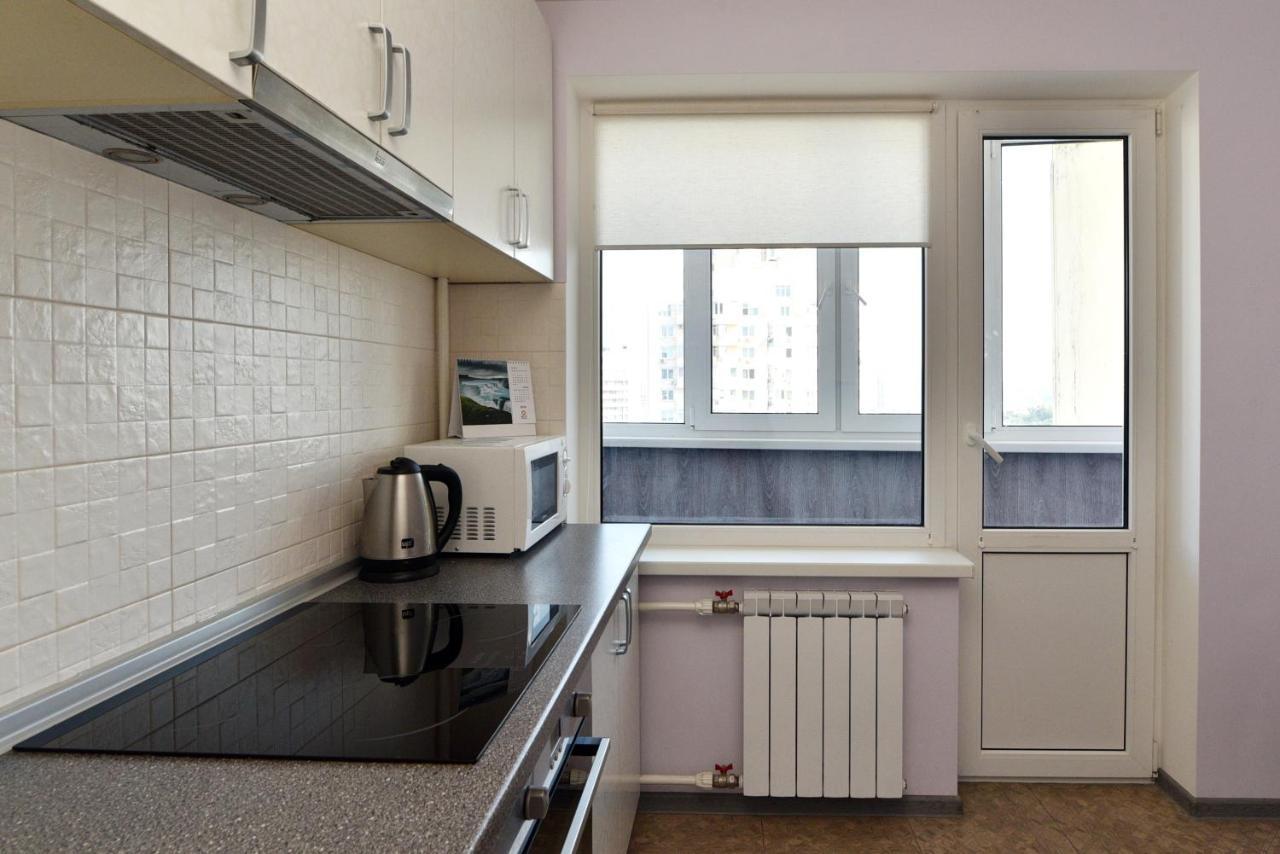 Apartament On Vasylia Lypkivskoho 24 Kiev Bagian luar foto
