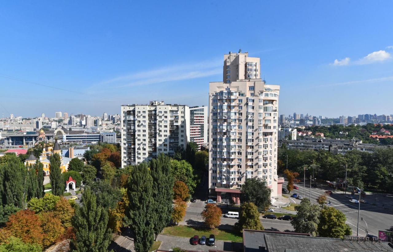Apartament On Vasylia Lypkivskoho 24 Kiev Bagian luar foto